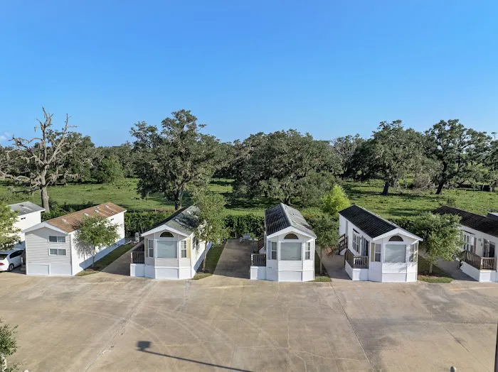 Brazoria Lakes RV Resort by QRV Picture 4