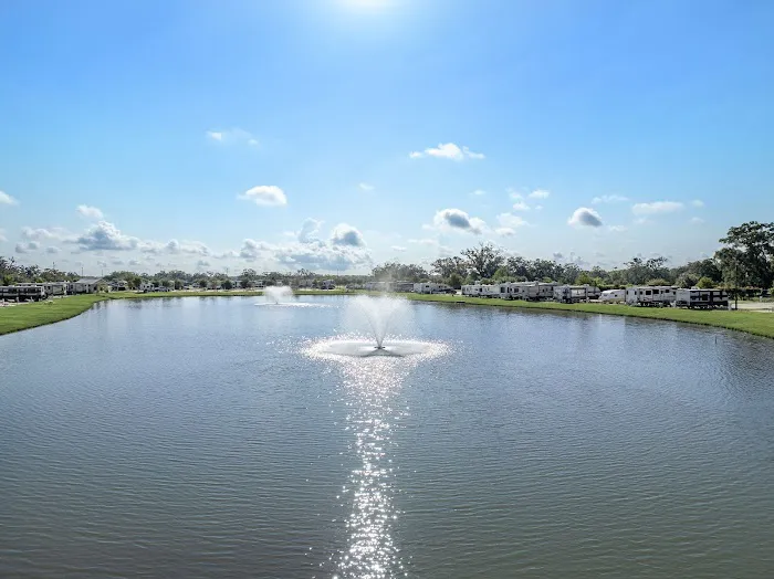 Brazoria Lakes RV Resort by QRV Picture 9