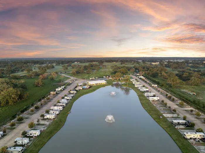 Brazoria Lakes RV Resort by QRV Picture 1
