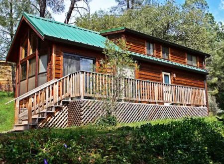 Yosemite Pines RV Resort & Family Lodging