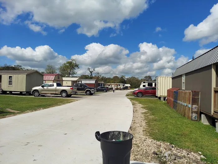 TripL RV Park Picture 3