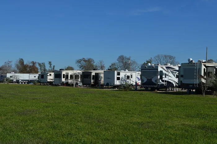 Happy Camp RV Park | RV Parks in Angleton, Texas Picture 10