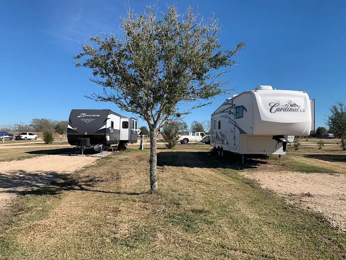 Happy Camp RV Park | RV Parks in Angleton, Texas Picture 5