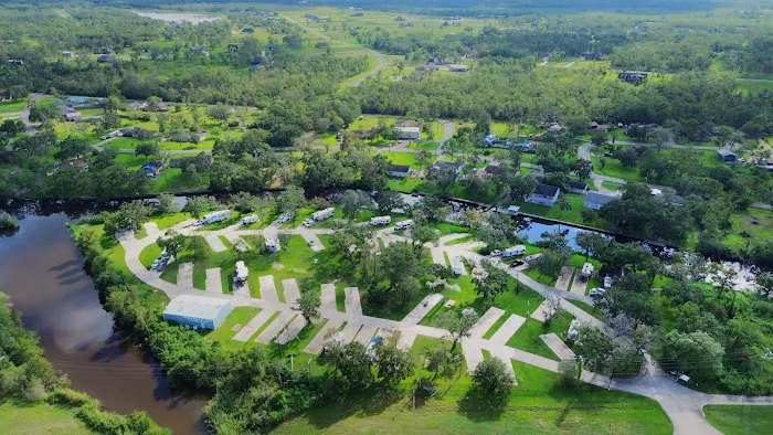 Bayou Oaks RV Park by QRV Picture 9