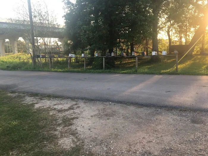 Paradise Lost RV Park Picture 10