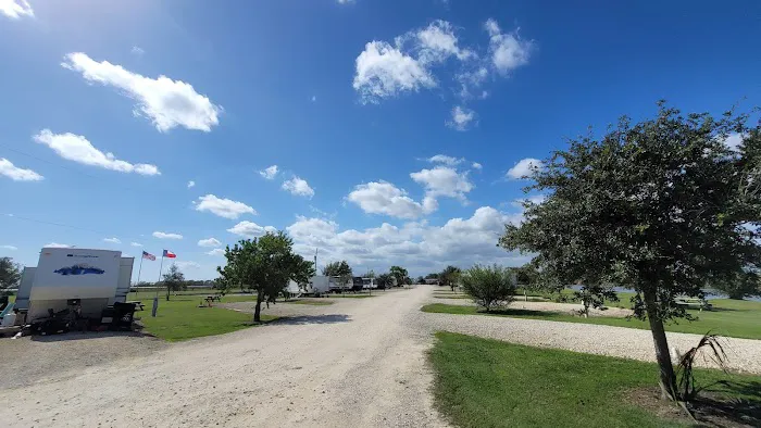 On The Bayou RV Park Picture 7