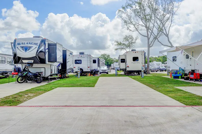 Alvin RV Resort Picture 6
