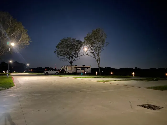Alvin RV Resort Picture 9
