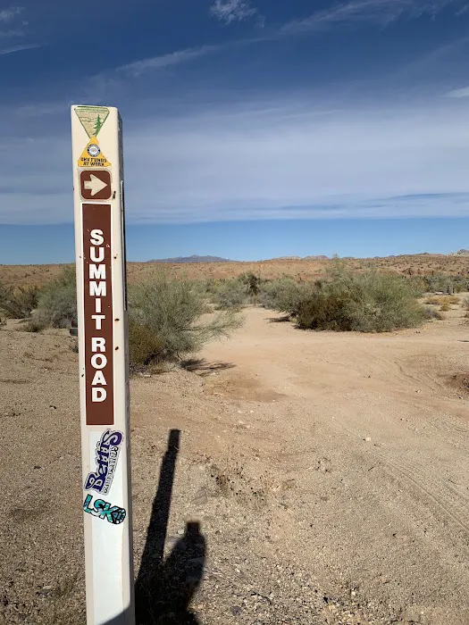 Red Canyon Jeep Trail Head @ 10 fwy Picture 4