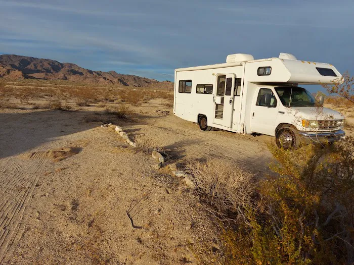 Chiriaco Summit Campground Picture 10
