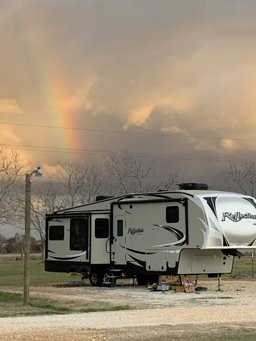 Dolphin Cove RV Park Picture 10