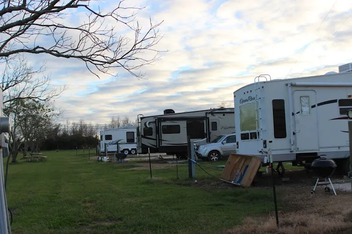 Dolphin Cove RV Park Picture 5