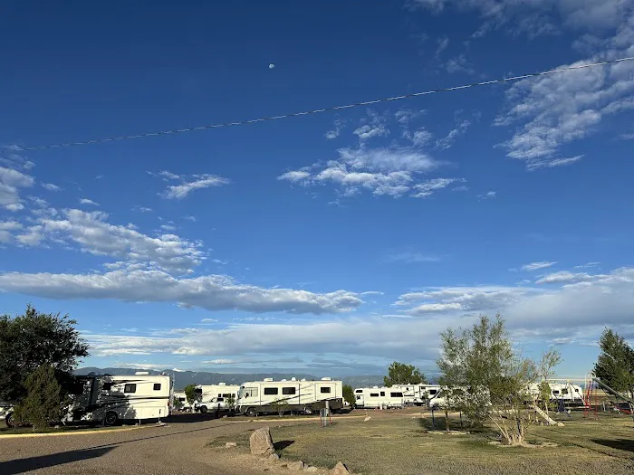 Haggard's RV Campground Picture 5