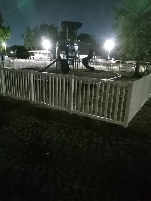 Camino Villa Mobile Home Park/RV Park Picture 2