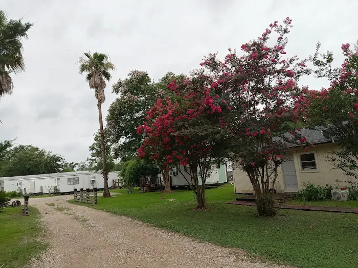 SHADY OAKS MOBILE HOME PARK LLC Picture 1