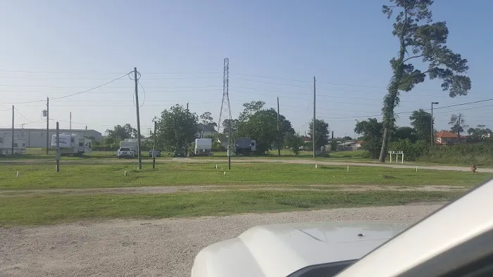 Sheldon Road RV Park Picture 7