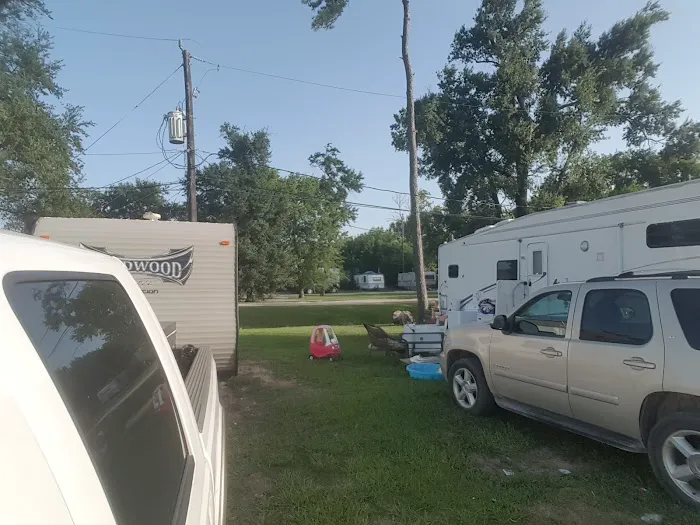 Sheldon Road RV Park Picture 8