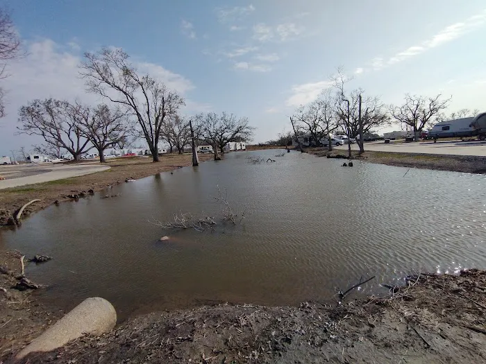Cameron Prairie RV Park Picture 2