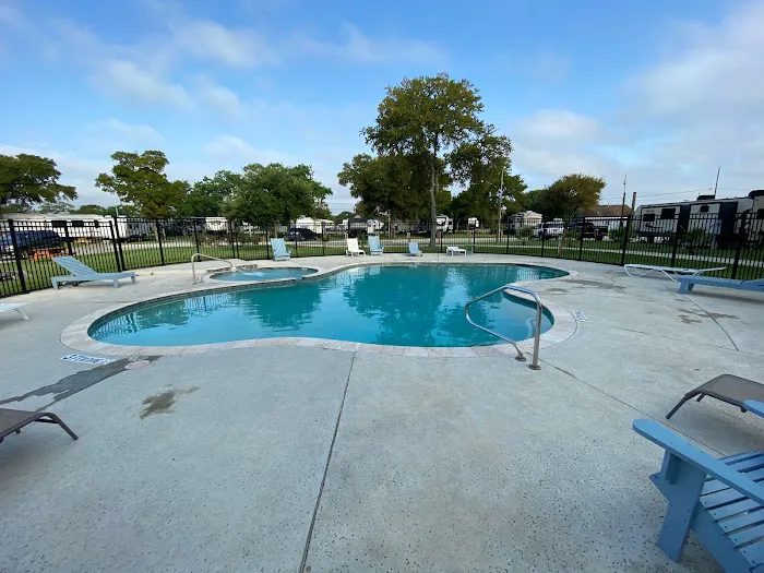 Galveston Bay RV Resort Picture 10