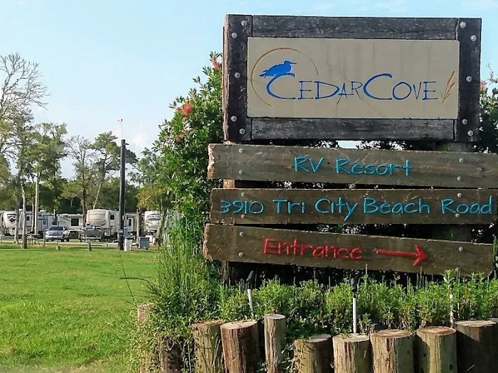 Cedar Cove RV Resort Picture 9