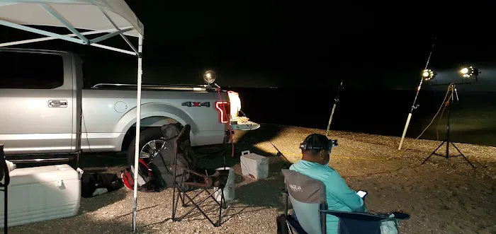 Smith Point RV Park Picture 3