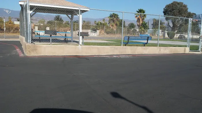 Thunderbird Mobile Park Picture 4