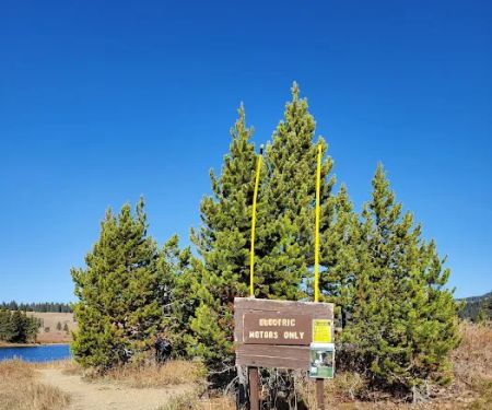 Dumont Lake Campground
