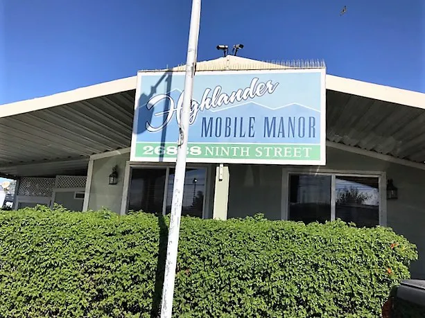 Highlander Mobile Manor Picture 7