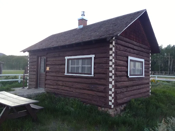 Grizzly Creek Guard Station Picture 10