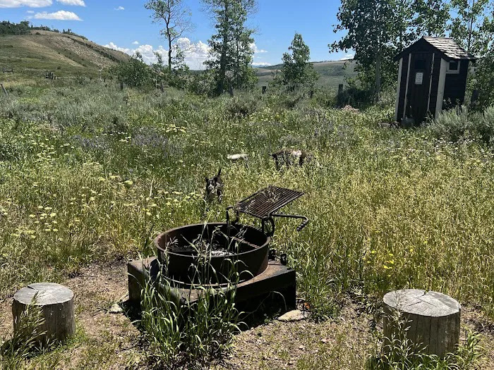Grizzly Creek Guard Station Picture 9