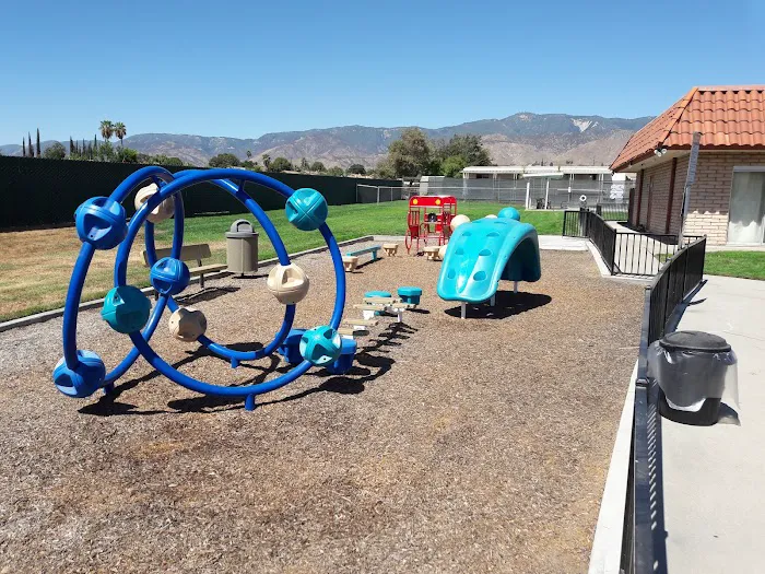 Pacific Palms Mobile Home Park Picture 9