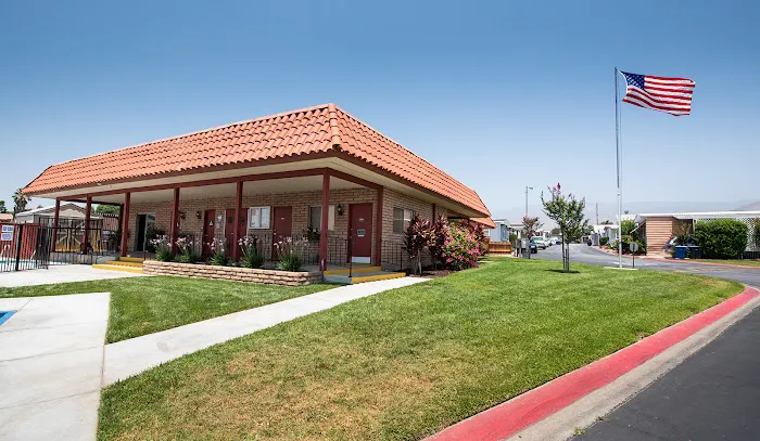 Pacific Palms Mobile Home Park Picture 6