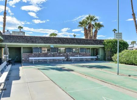 Palmdale Estates