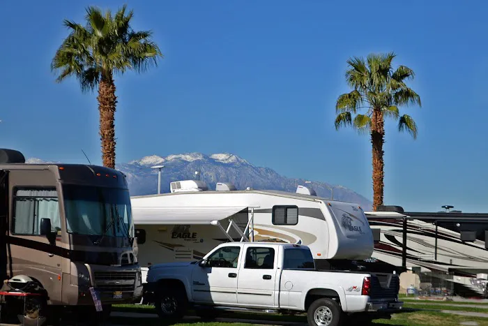 Indian Waters RV Resort and Cottages Picture 6