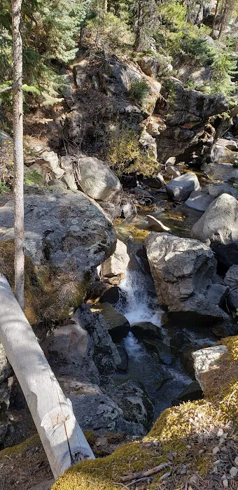 Upper Grottos Campground Picture 1