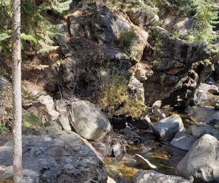 Upper Grottos Campground
