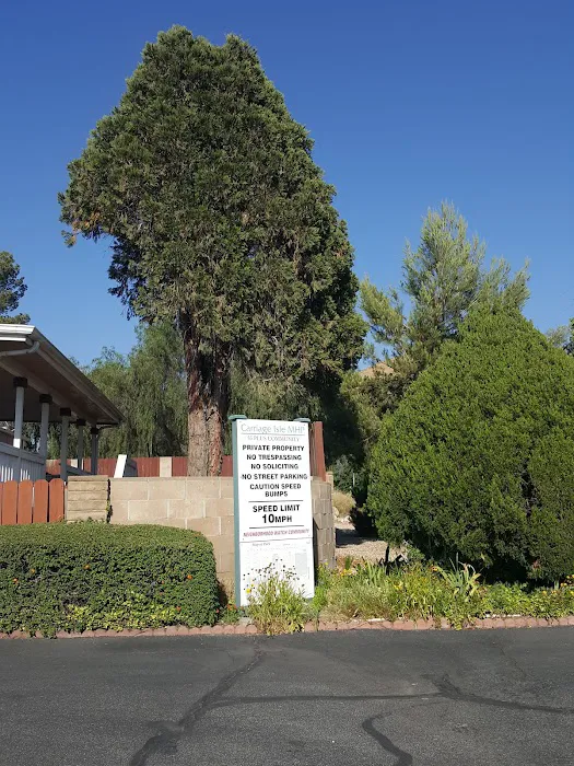 Carriage Isle Mobile Home Park Picture 4