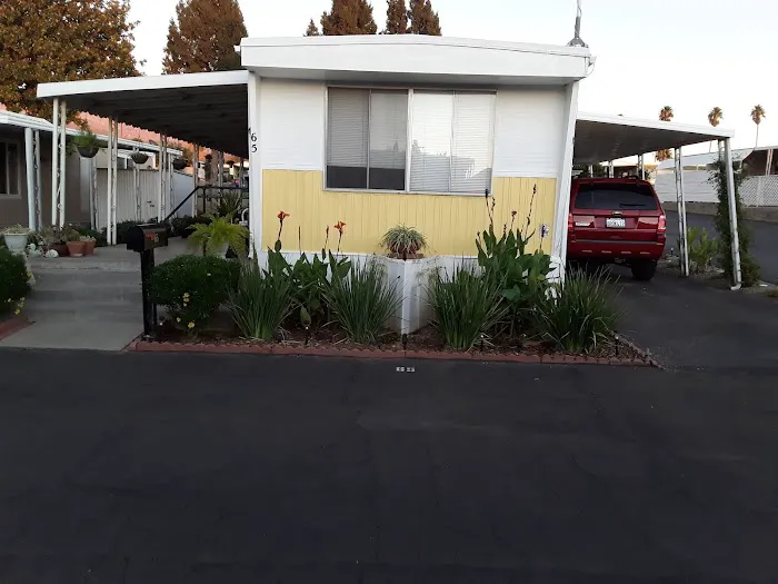 Californian Mobile Estates Picture 5