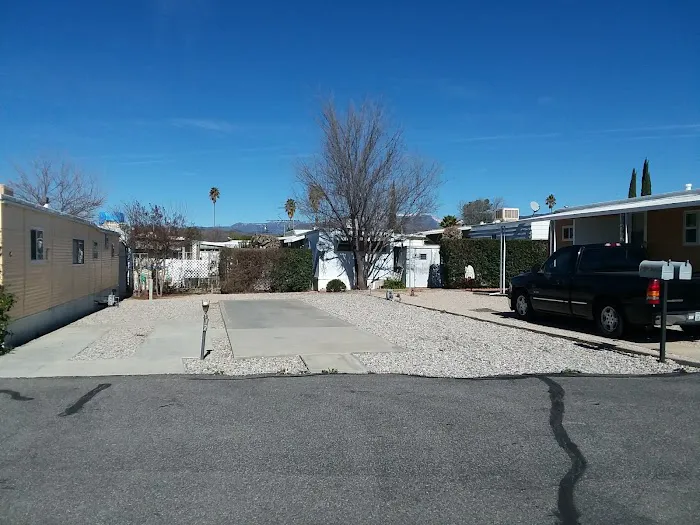Valley Breeze Mobile Home Park Picture 5