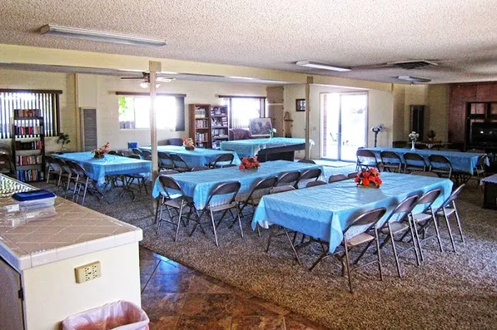 Valley Breeze Mobile Home Park Picture 7