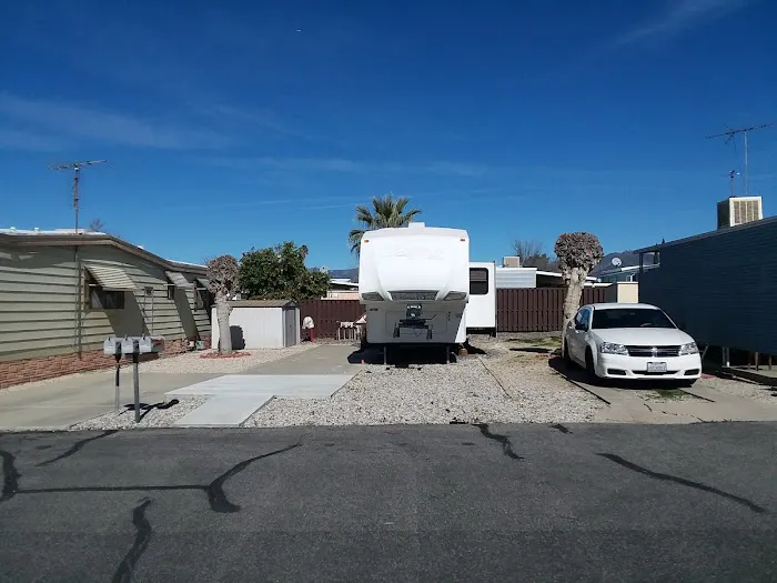 Valley Breeze Mobile Home Park Picture 6