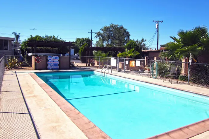 Valley Breeze Mobile Home Park Picture 10