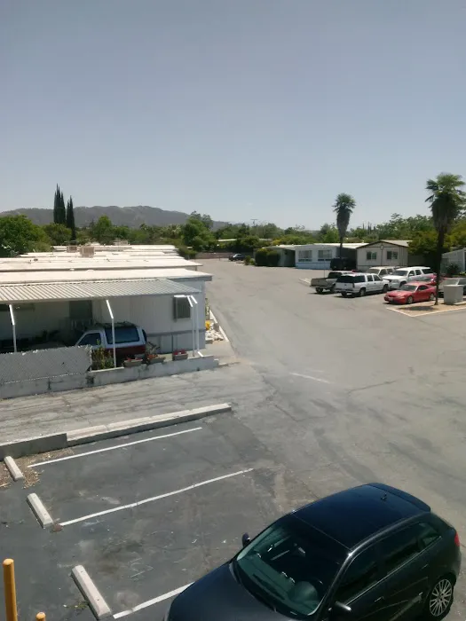 Knollwood Mobile Home Estates Picture 3