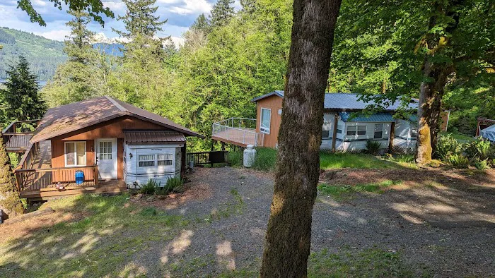 Lake Merwin Camper's Hideaway Picture 2