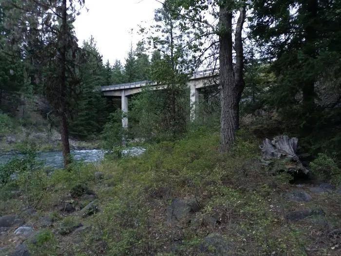 Tieton River Rimrock Picture 4