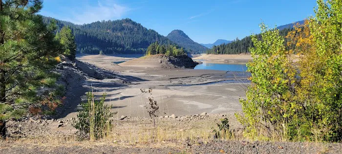Tieton River Rimrock Picture 6