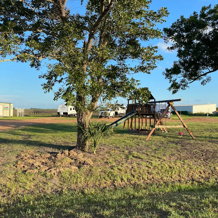 DaCosta RV Park Picture 5