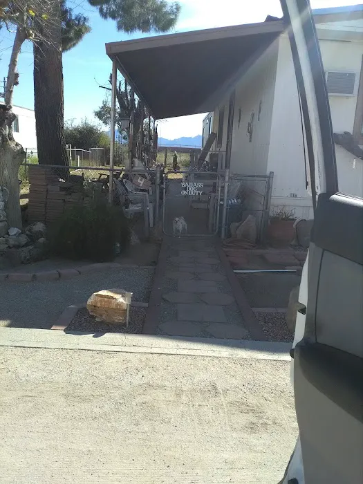 Country Hills Mobile Home Park Picture 1