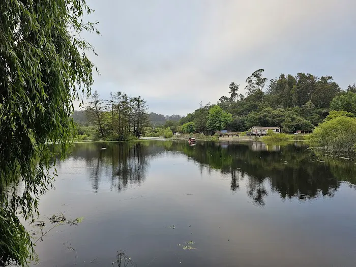 Pond-Derosa Oaks Mobile Home Picture 5