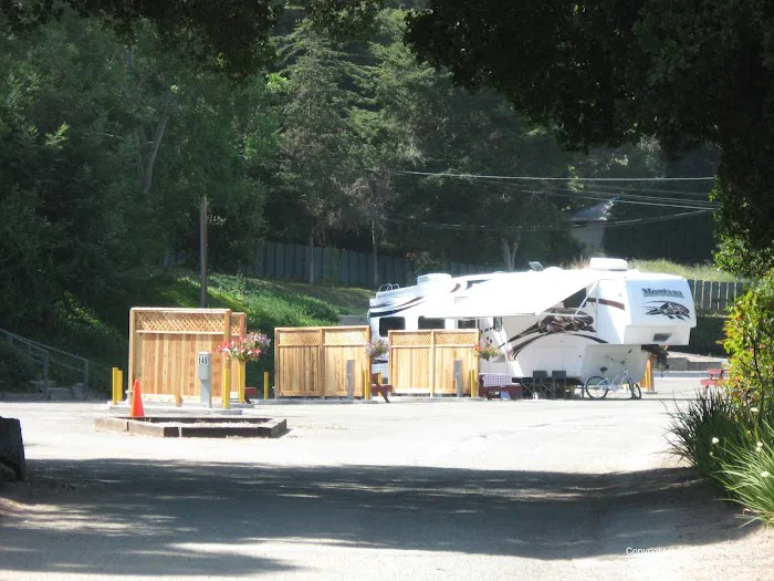 Cabana Holiday RV Park Picture 7